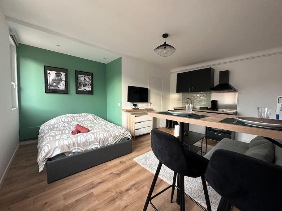 Appartement Proche Paris Et Metro - Parking Prive Мезон-Альфор Экстерьер фото